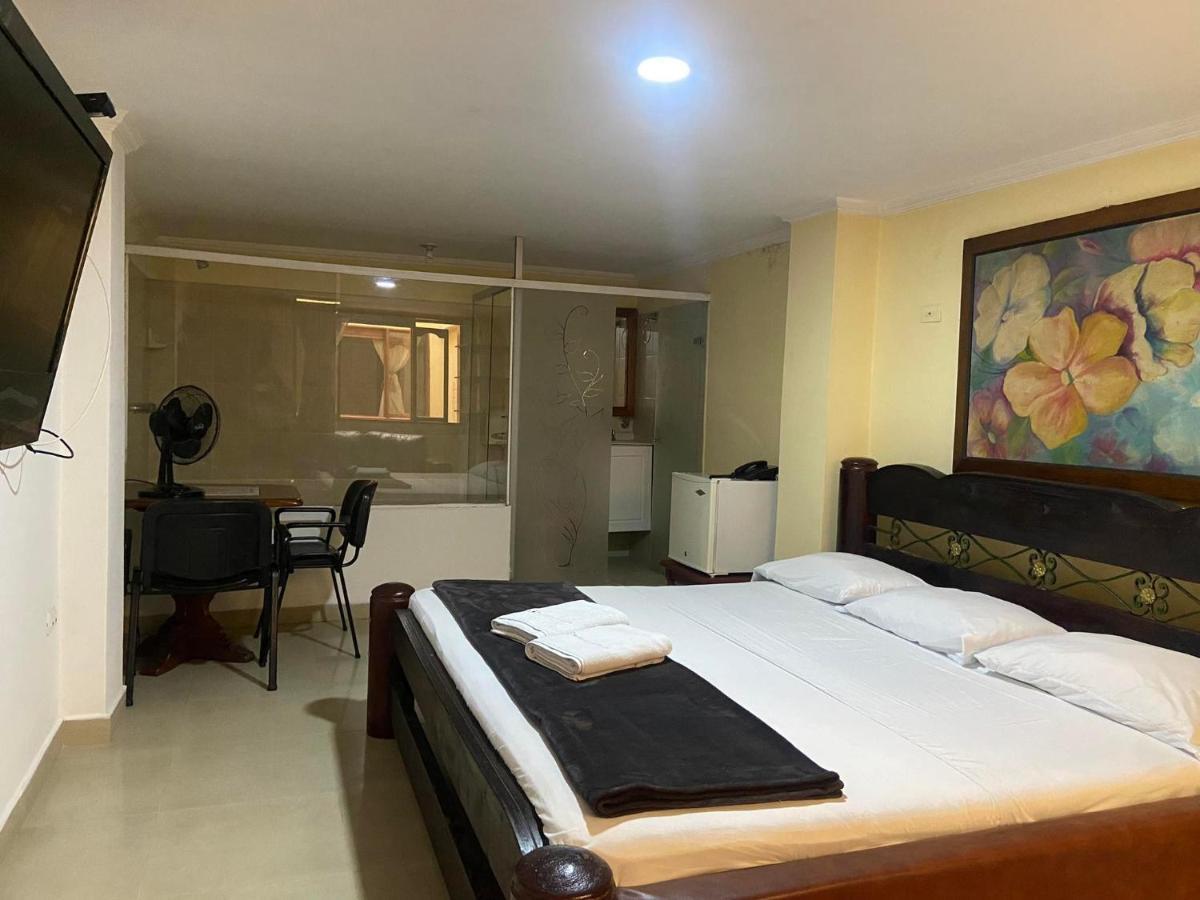 Hotel Caldas Plaza ภายนอก รูปภาพ