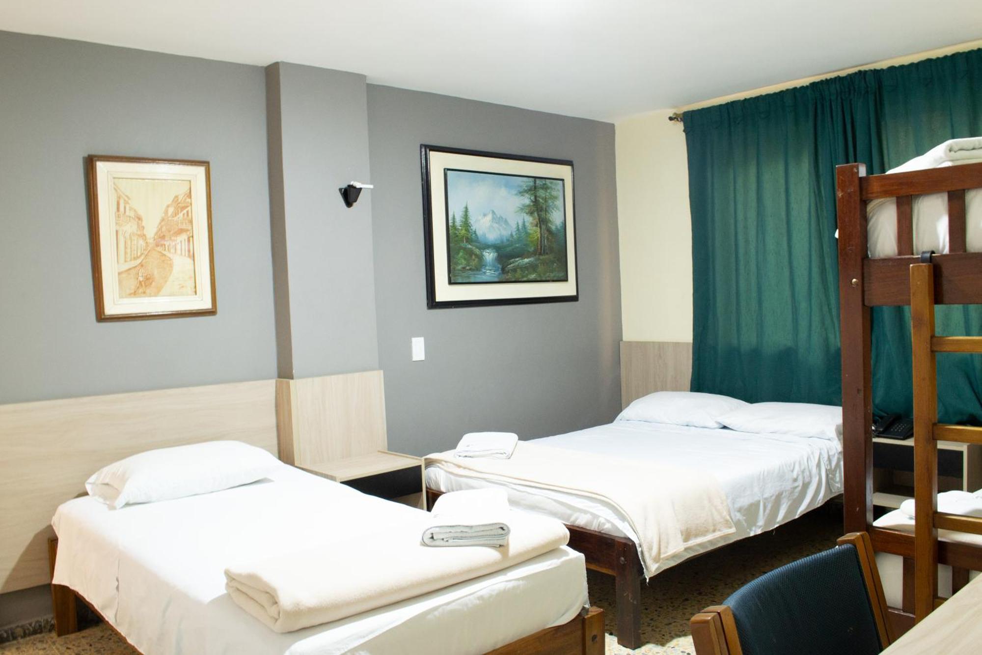 Hotel Caldas Plaza ภายนอก รูปภาพ