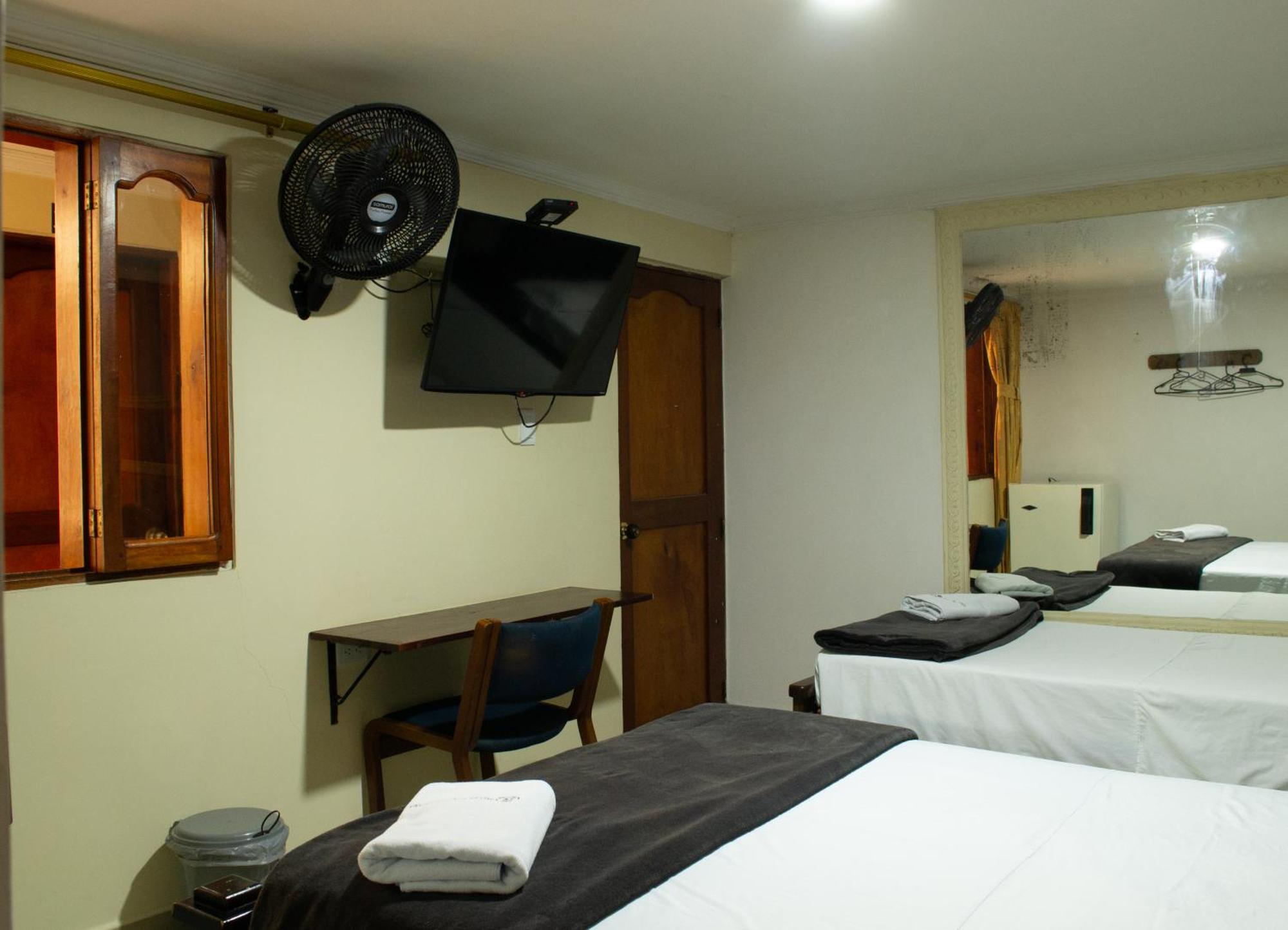 Hotel Caldas Plaza ภายนอก รูปภาพ